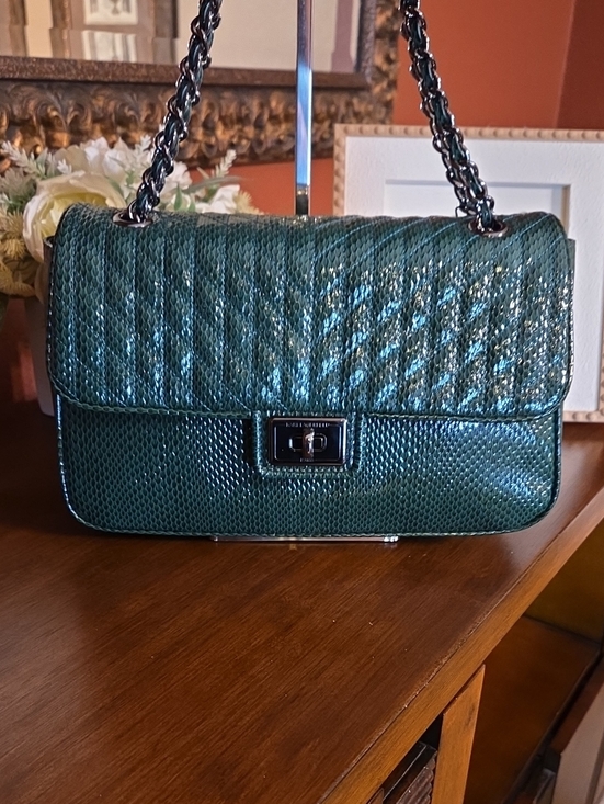 Karl Lagerfeld Handbags - Karl Lagerfeld Paris Agyness Quilted Shoulder Bag NWT